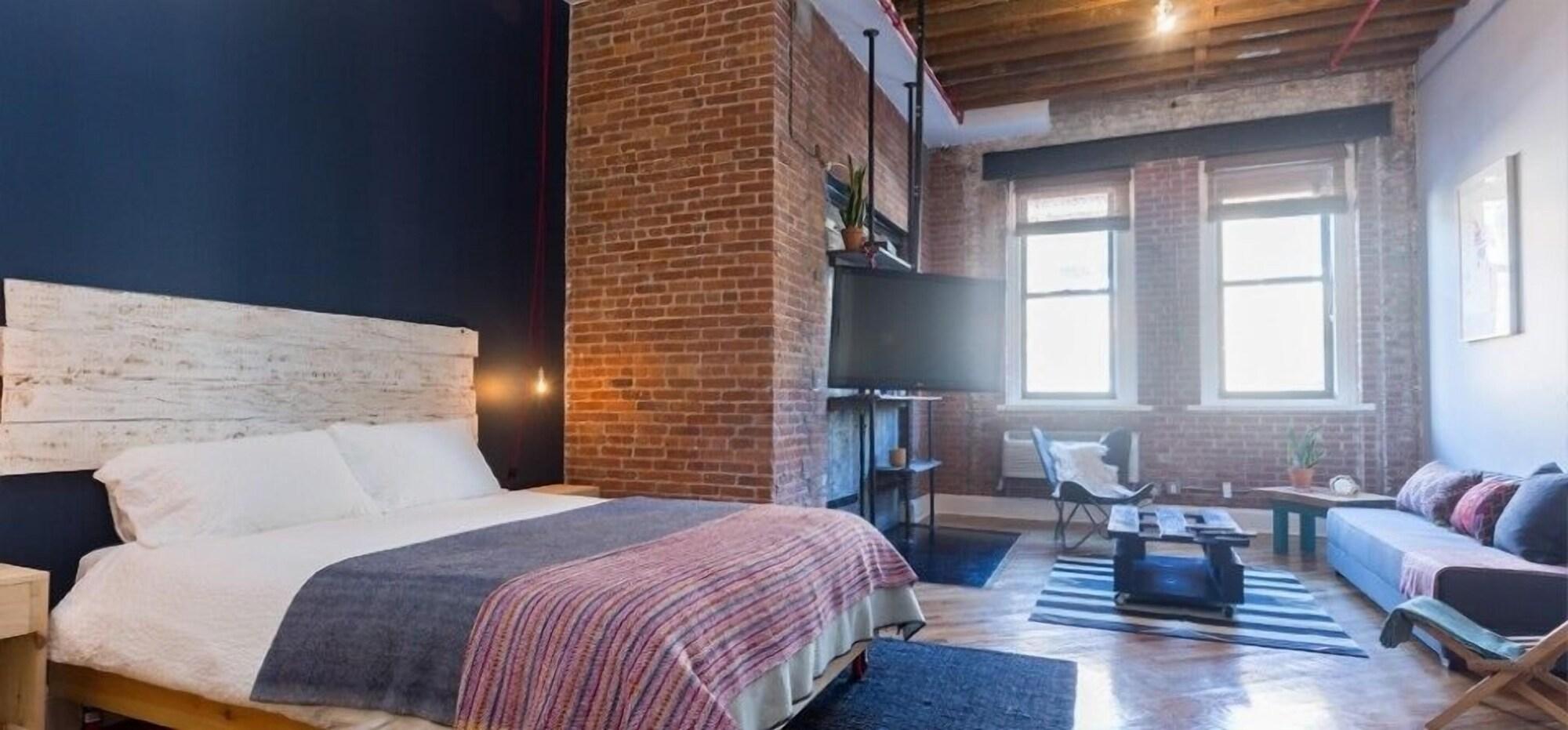 Habitat 101brooklyn Apartment *