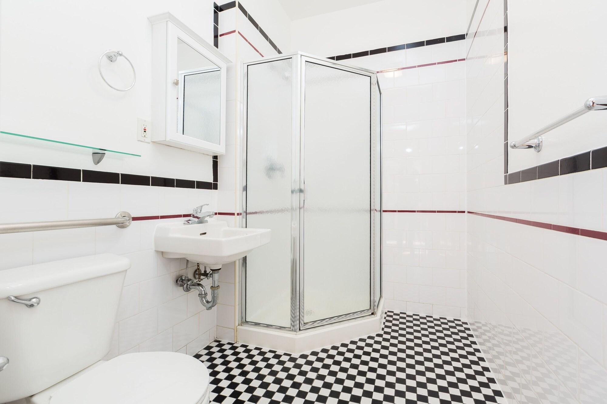 Habitat 101brooklyn Apartment New York