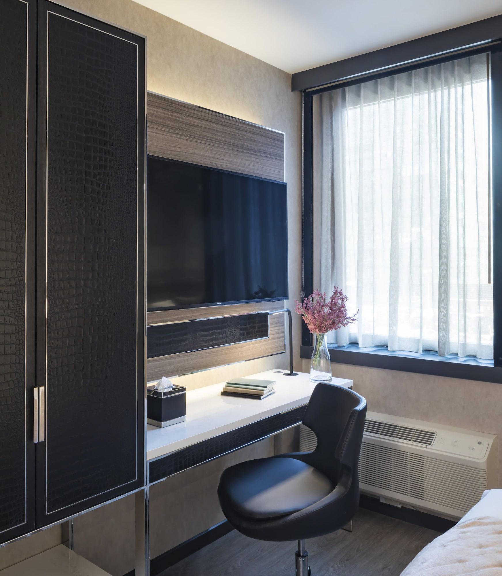 Hotel Aliz Times Square 4*