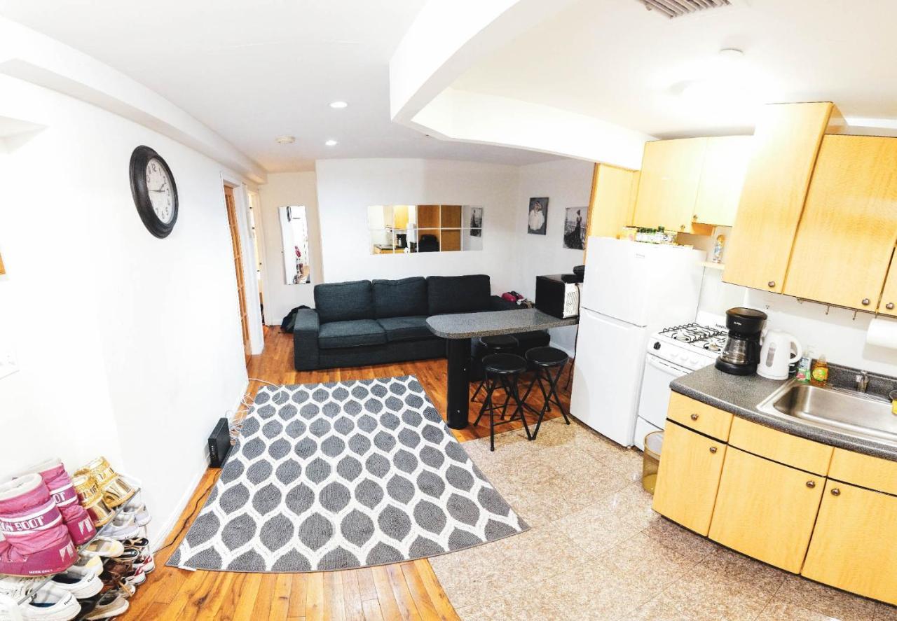 Private In Times Square Homestay