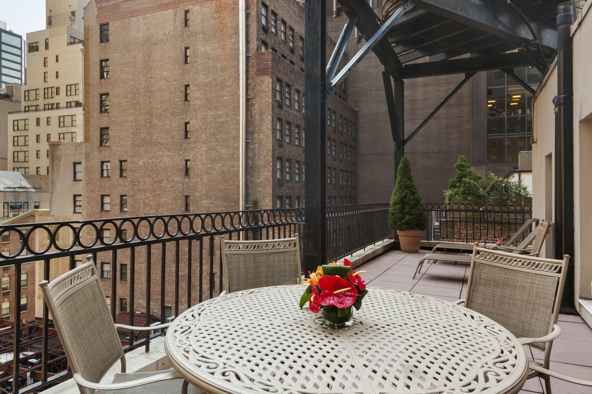 Western Hospitality House Hotel New York