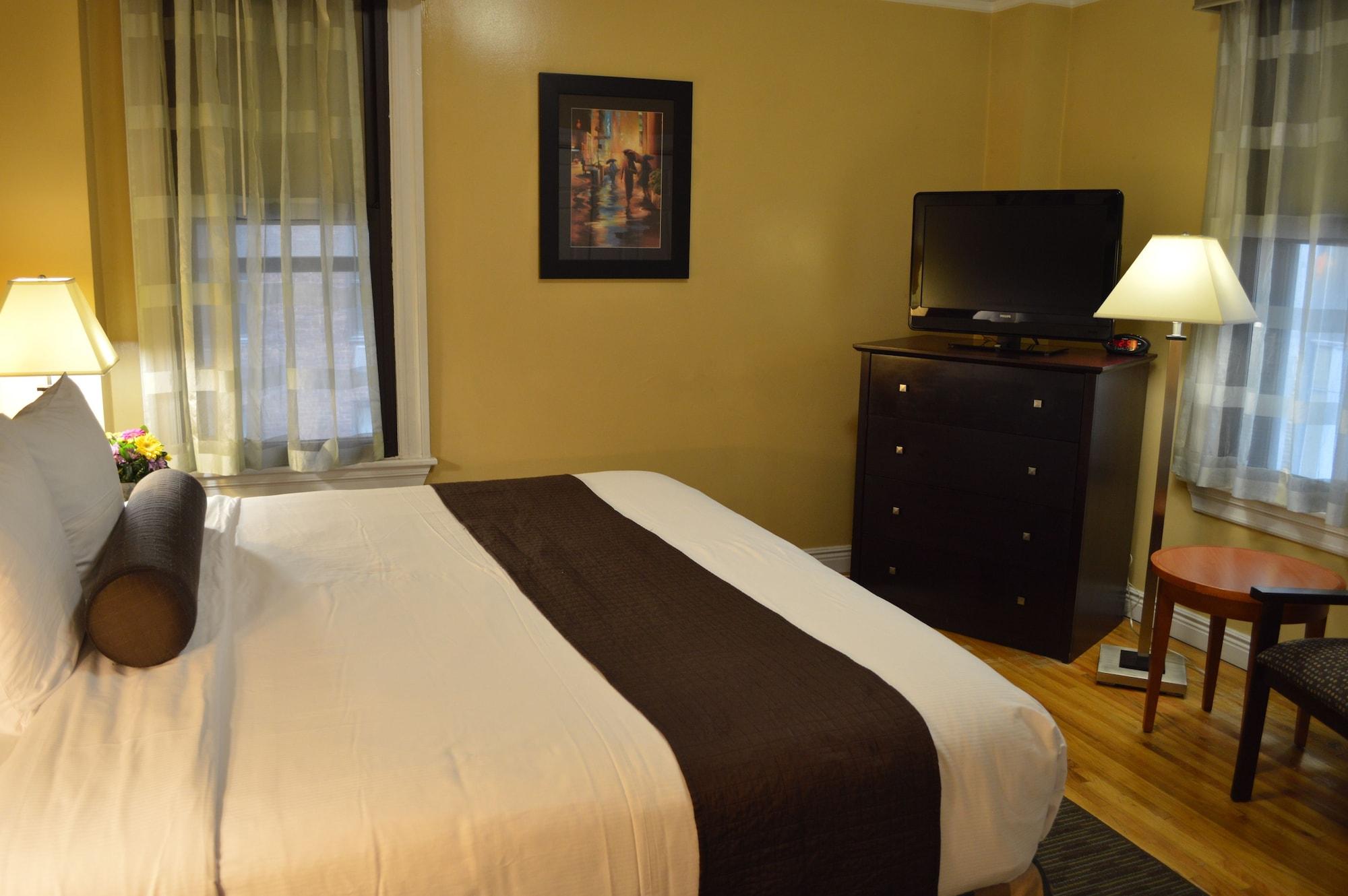 Western Hospitality House Hotel 3*