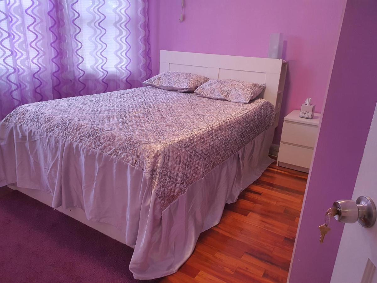Maspeth House * New York