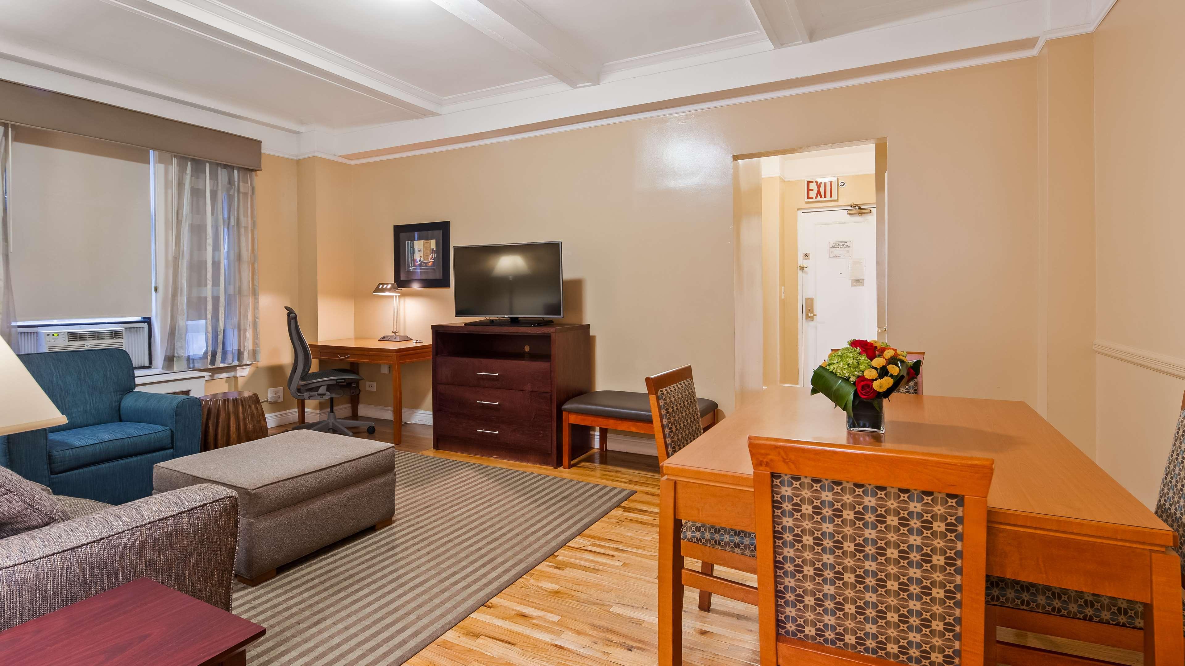 Western Hospitality House 3*