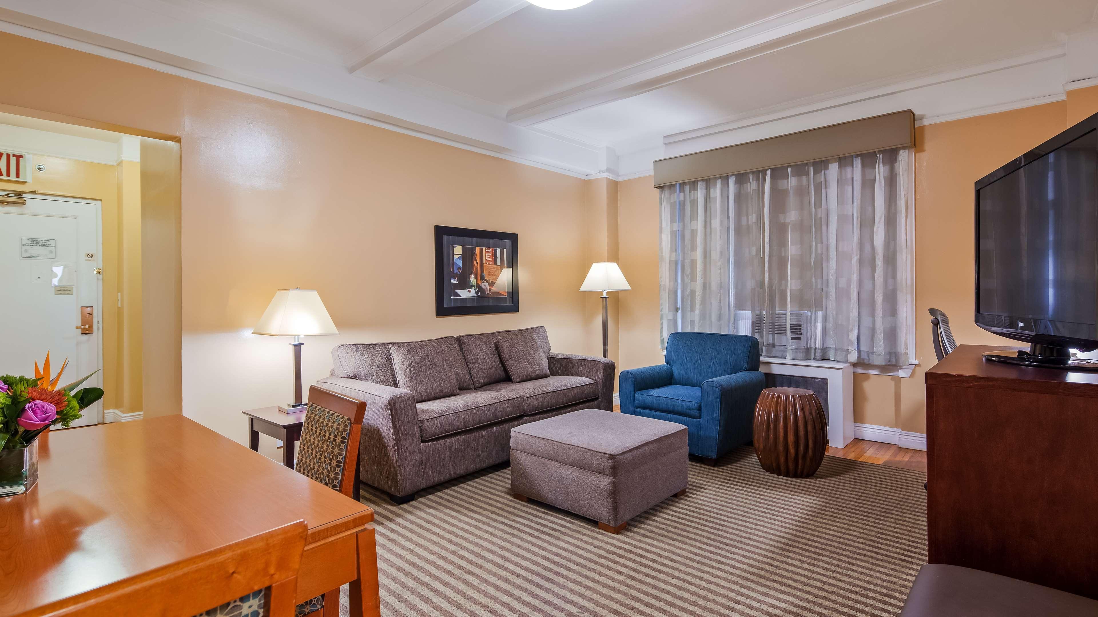 Western Hospitality House 3* New York