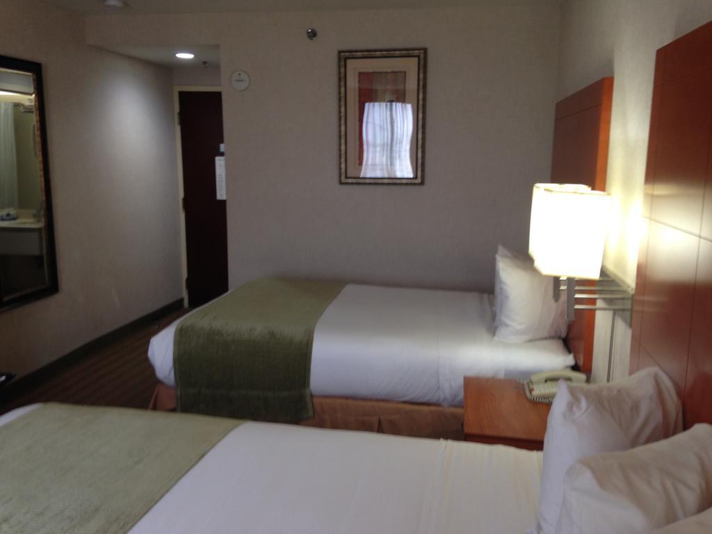 Western Jfk Airport 3*