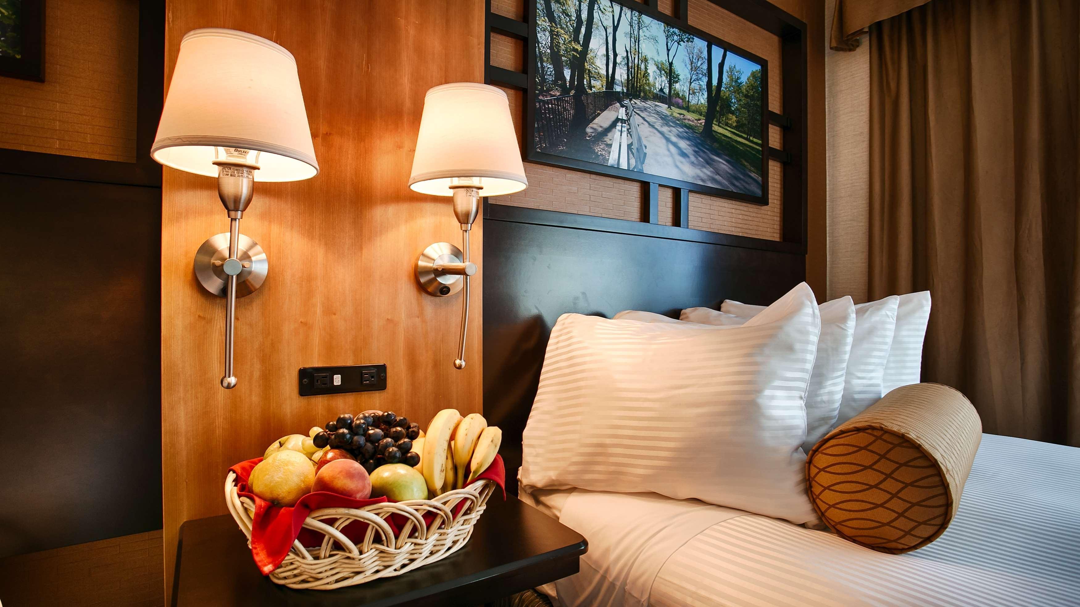 Western Queens Gold Coast 3* New York