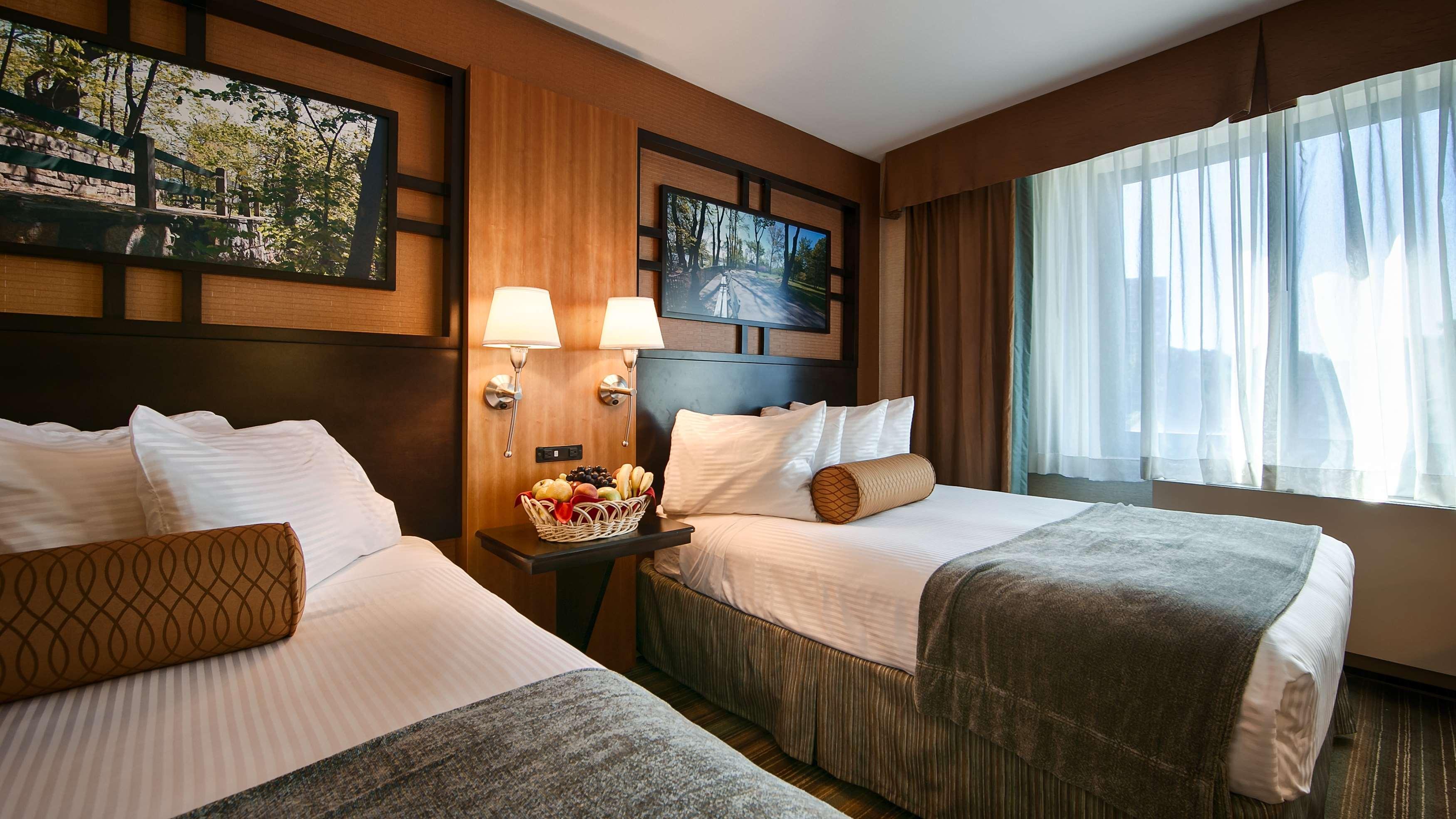 Hotel Western Queens Gold Coast New York