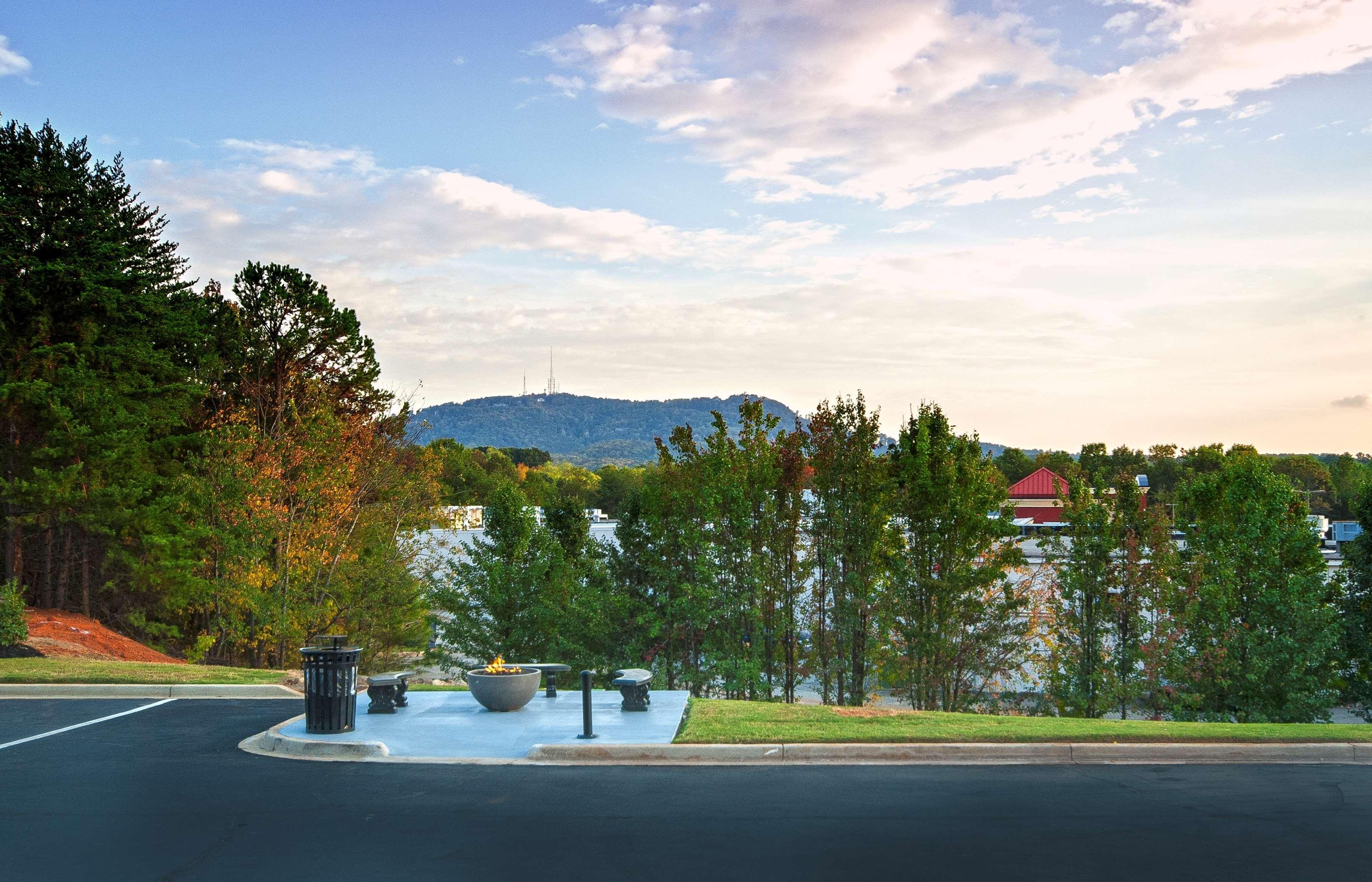 Hotel Western Queens Gold Coast 3*