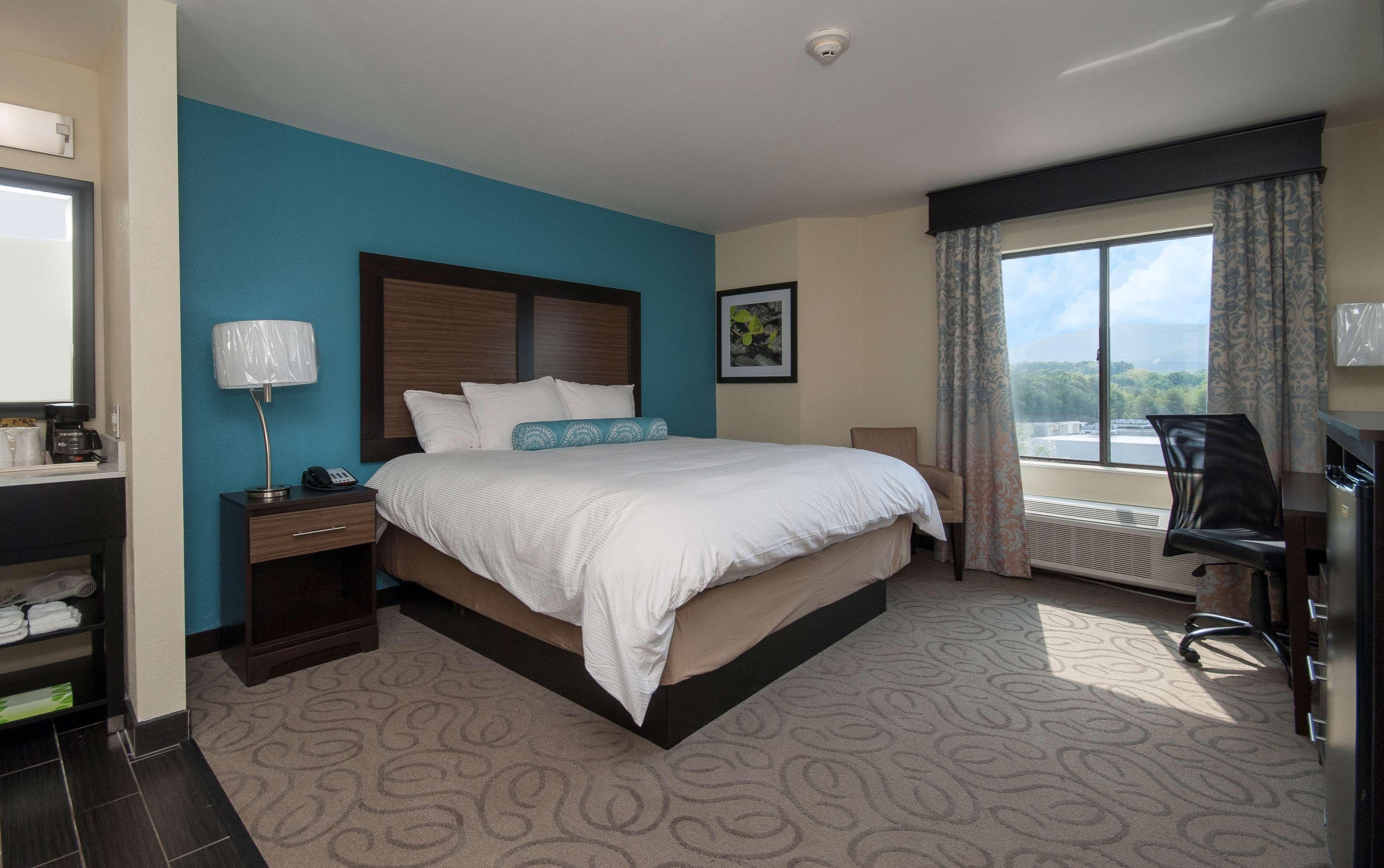 Hotel Western Queens Gold Coast New York