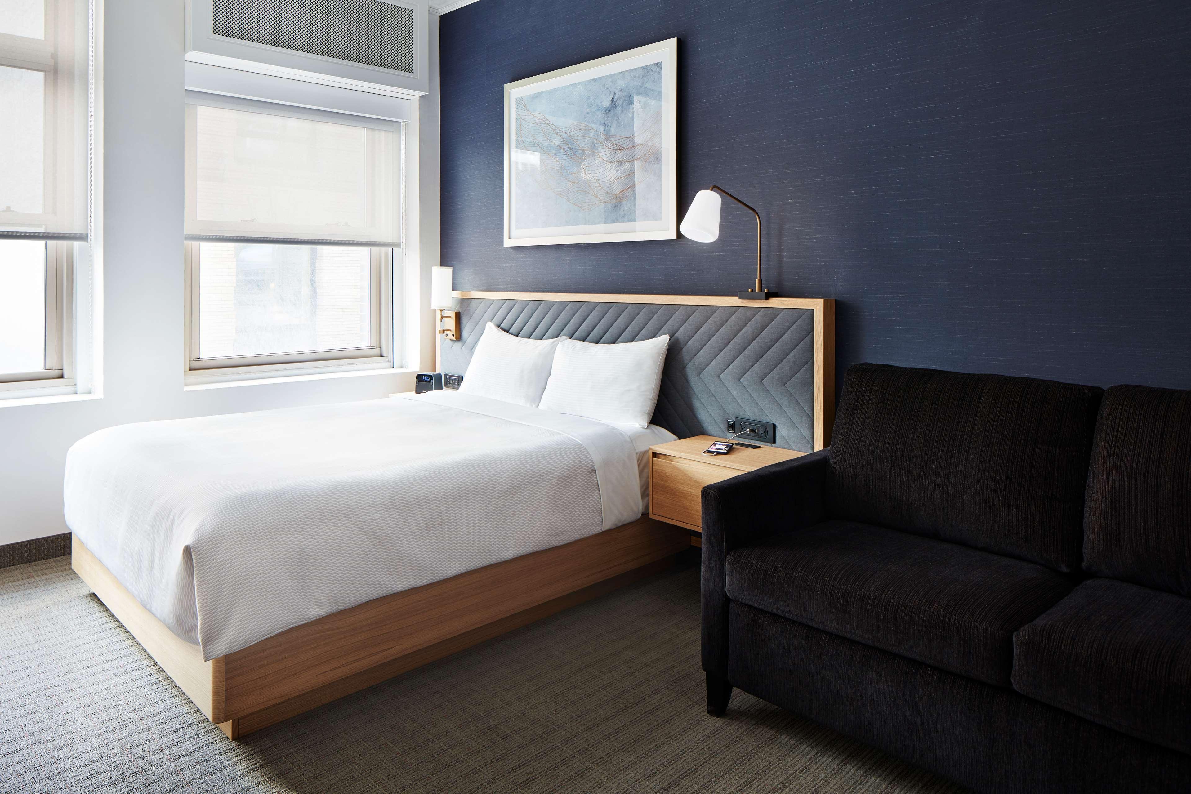 Radisson Street Hotel 4*