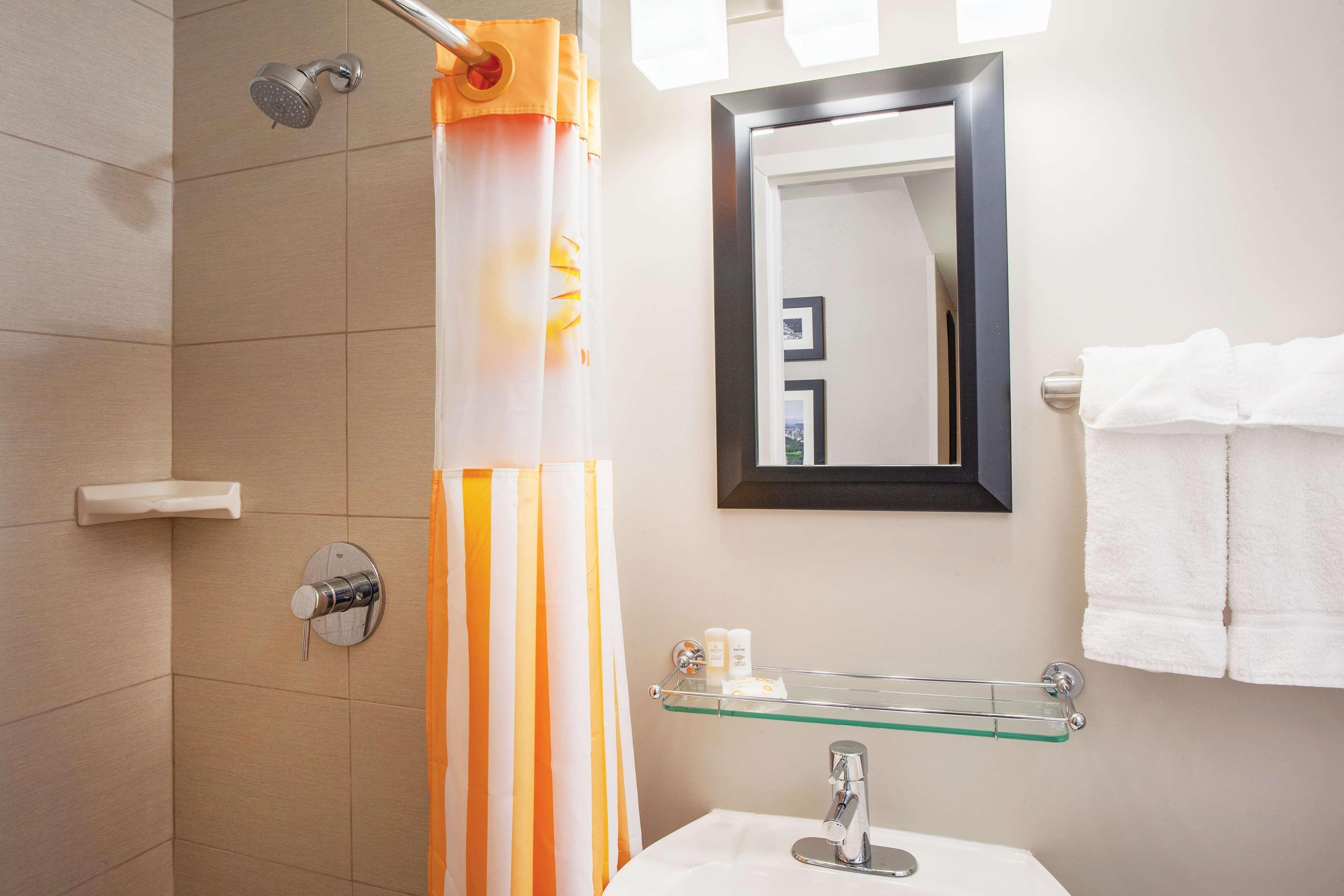 La Quinta By Wyndham Park Hotel