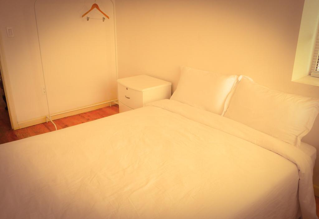Anyi Guesthouse In Flushing New York