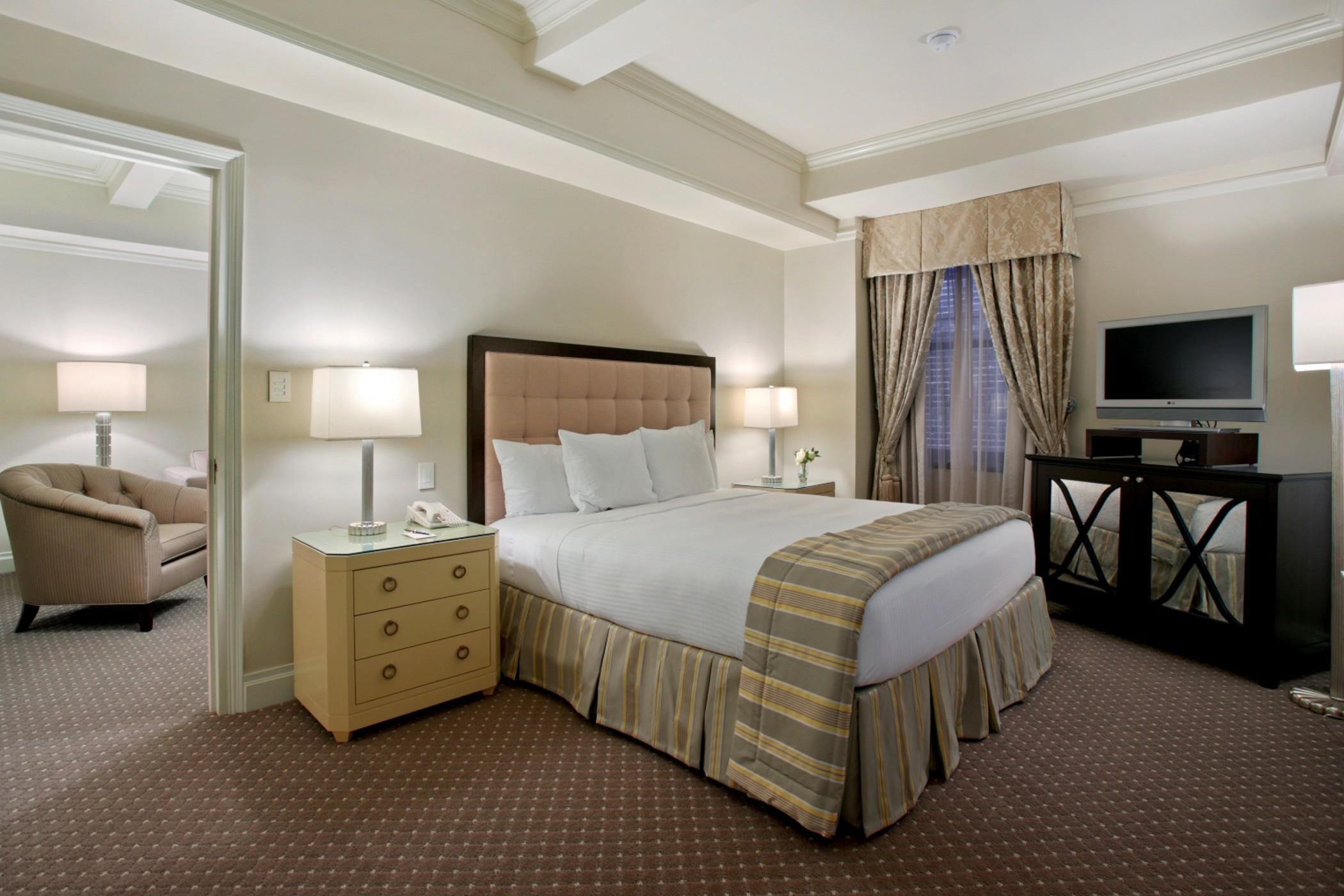 Hotel Warwick 4*