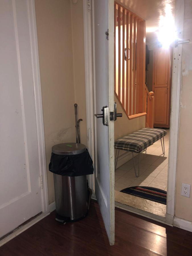 Apartment 67-26 Austin Cove Near Subway, All Shops, Restaurants! Separate Entrance *