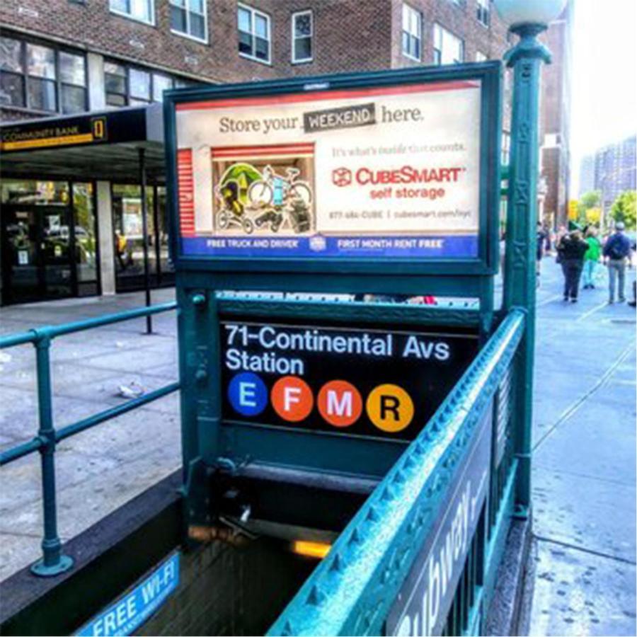 67-26 Austin Cove Near Subway, All Shops, Restaurants! Separate Entrance New York