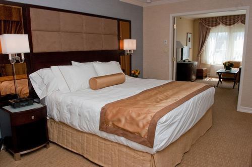 Excelsior Hotel 3*