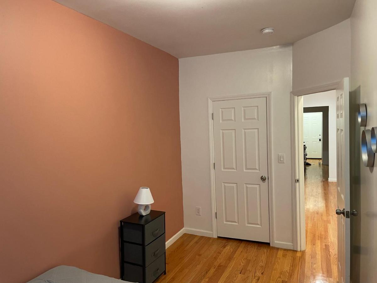 Beautiful Finished With Lots Of Space & Privacy Apartment *