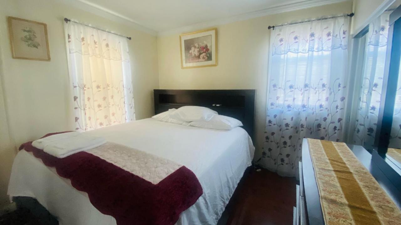 Minutes From Jfk, Beautiful With Peaceful, Cosy, Private