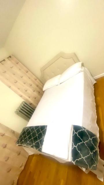 Minutes From Jfk, Beautiful With Peaceful, Cosy, Private Homestay New York