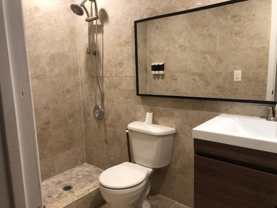 Oasis Ny, 2br Cozy In A 2family House, 18min From The City *