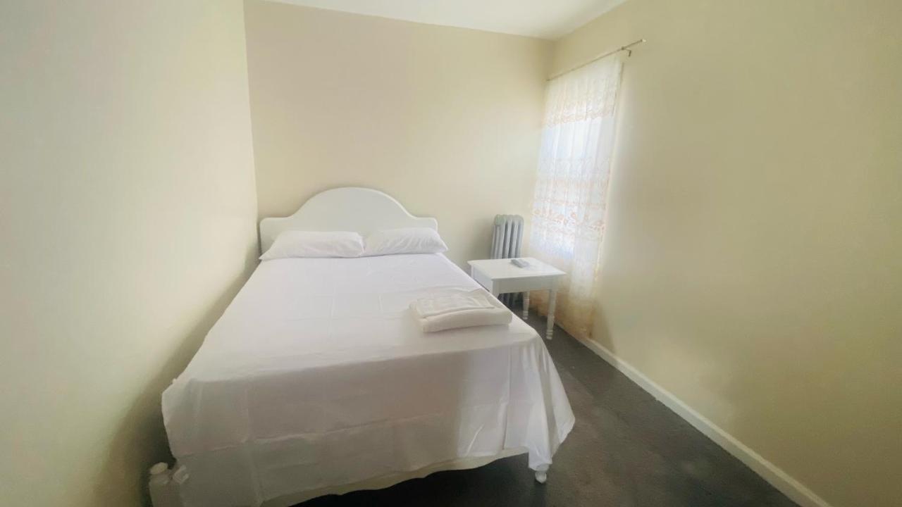 Minutes From Jfk, Beautiful With Peaceful, Cosy, Private