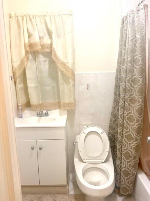 Minutes From Jfk, Beautiful With Peaceful, Cosy, Private