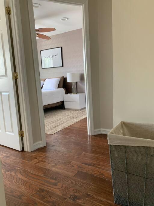 Apartment Oasis Ny, 2br Cozy In A 2family House, 18min From The City New York