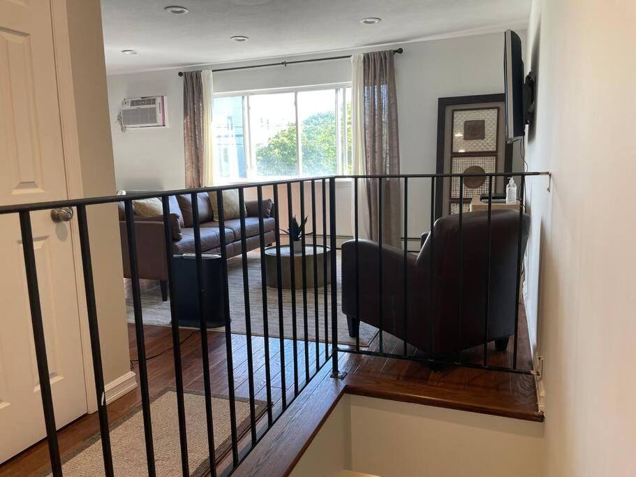 Oasis Ny, 2br Cozy In A 2family House, 18min From The City New York