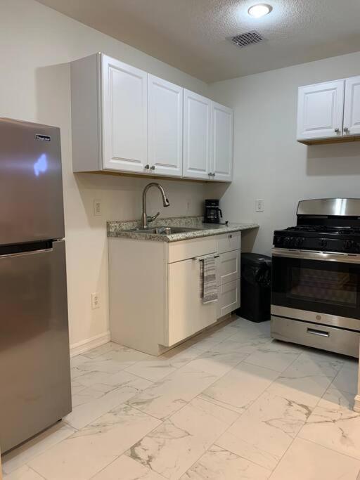 Oasis Ny, 2br Cozy In A 2family House, 18min From The City