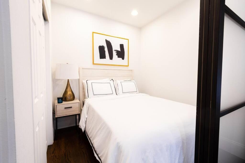Apartment 69-3c Stylish Lower East East 1br Brand New