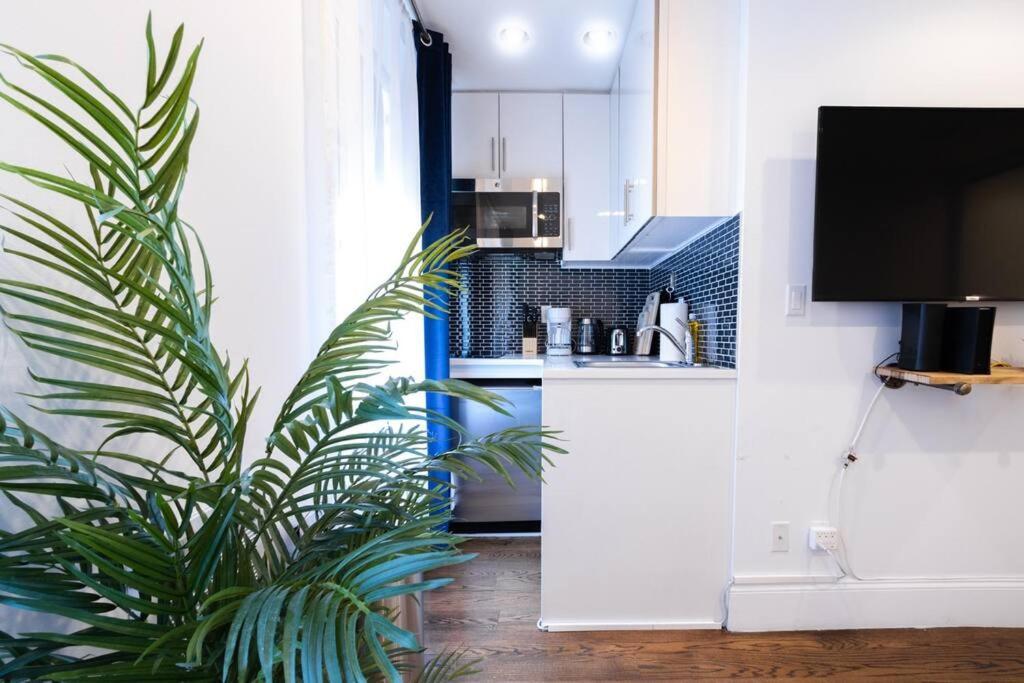 Apartment 69-3c Stylish Lower East East 1br Brand New *