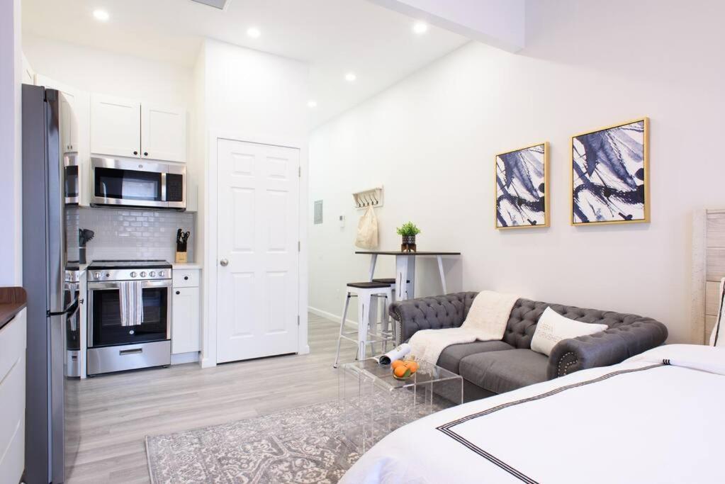 Apartment 240-14 New Prime Location W&d In Unit *