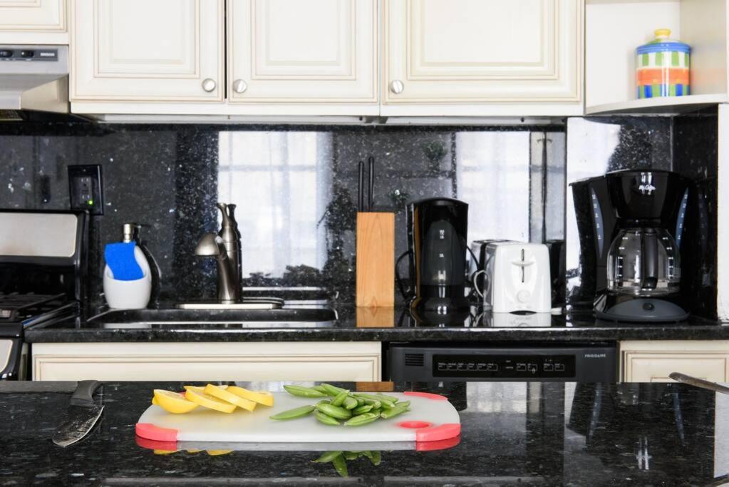 26-3b 1br Prime Gramercy Wd In Unit Courtyard *