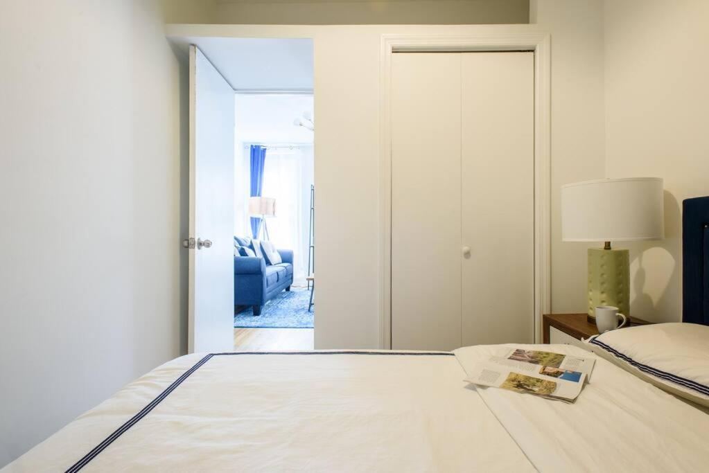 428-3r Spacious Prime Midtown 2br Newly Furnished * New York
