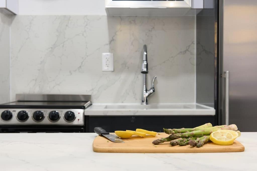 1597-8 Luxury Upper East Side W&d