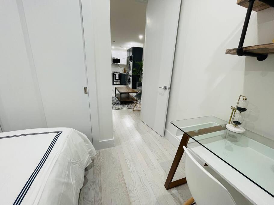 78-3a Luxury Brand New Modern 1br W&d Apartment