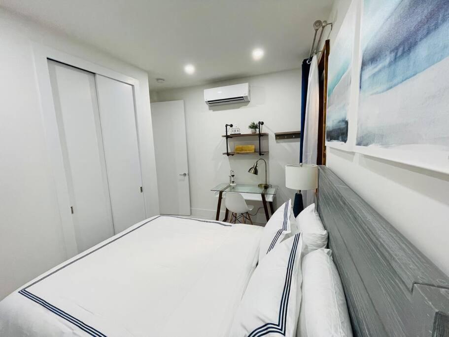 78-3a Luxury Brand New Modern 1br W&d