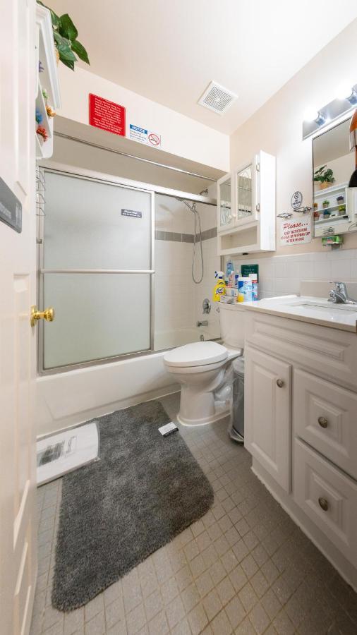 Booking.com Exxlusive: Fully Furnished One Bedroom Entire With Full Size Bed. For One Person Or Couple, Soulmate Positive Friendship Apartment New York