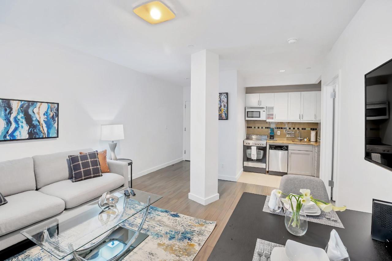 Apartment National At 888 Sixth Avenue - Furnished