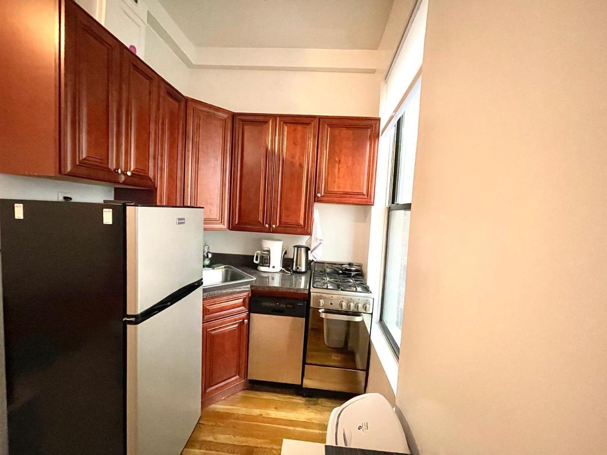 Entire Near Park New York