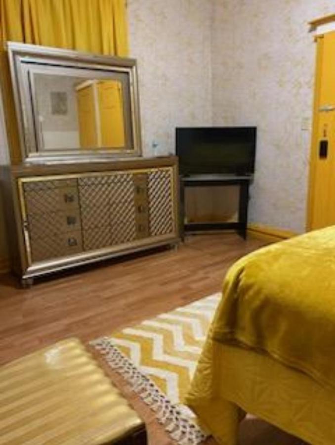 Jad Hosts Crown Heights On The Parkway Guest house *