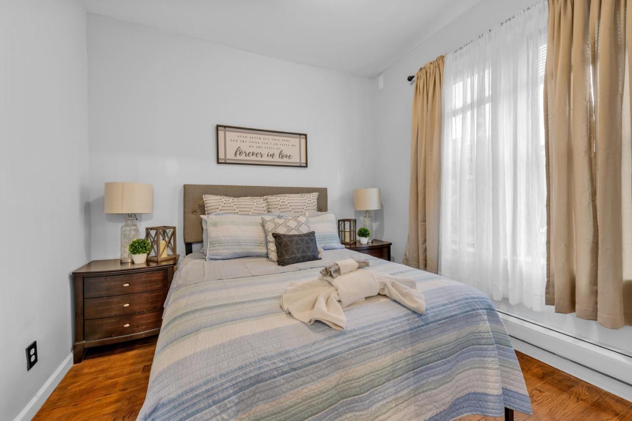 Brooklyn Golden Palace Apartment *