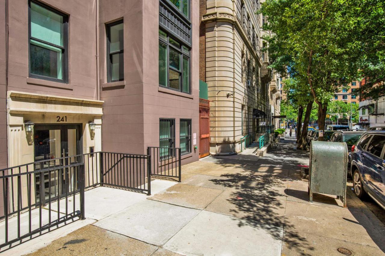 Apartment Uws 1br W Elevator Wd Nr Park Nyc-857 *