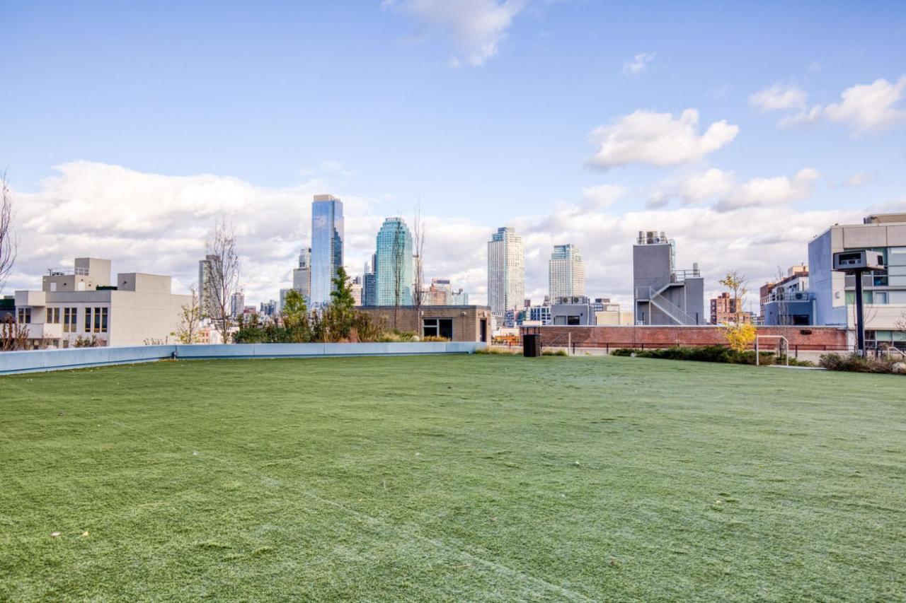 Lic 1br W Wd Elevator Doorman Nr E River Nyc-852 Apartment