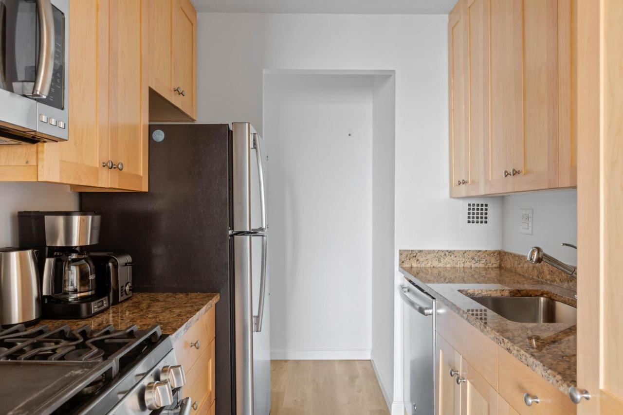 Kips Bay 1br W Doorman Wd Nr East River Nyc-978 Apartment New York