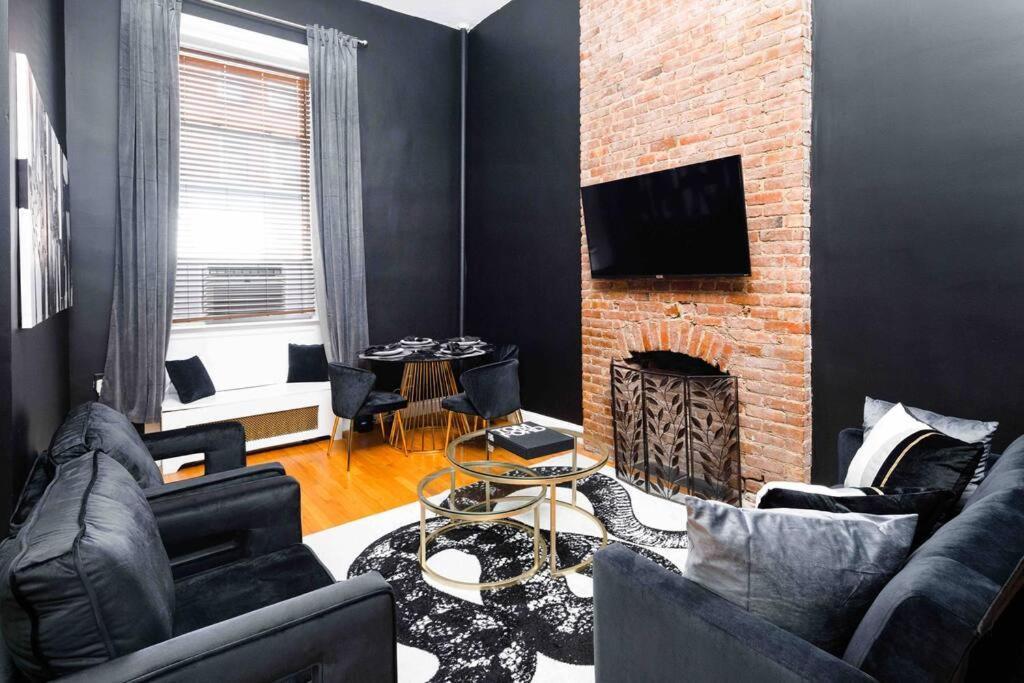 Spacious In Brooklyn Heights * New York