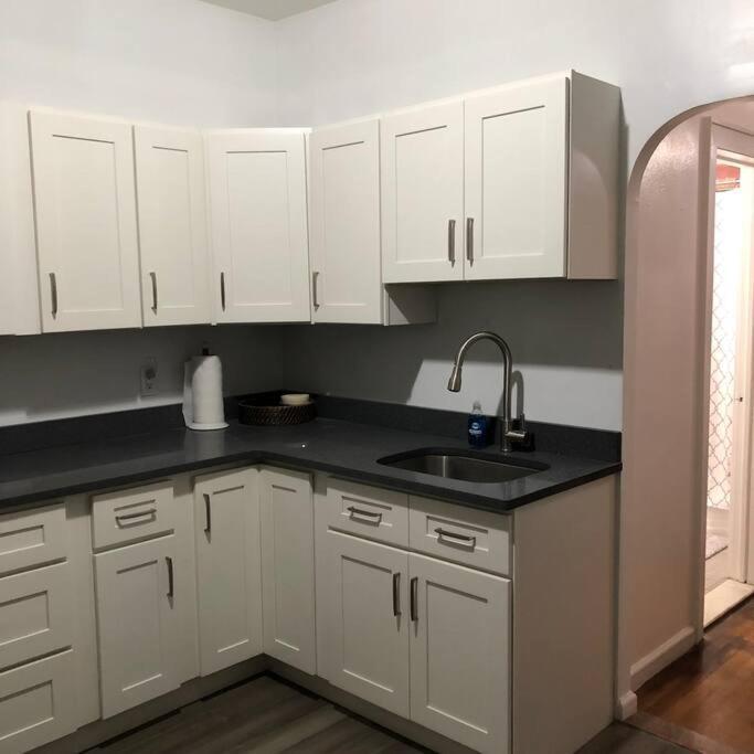 Ny3182-7 Private Rm Full Bed Keypad Shared Bathroom Apartment *