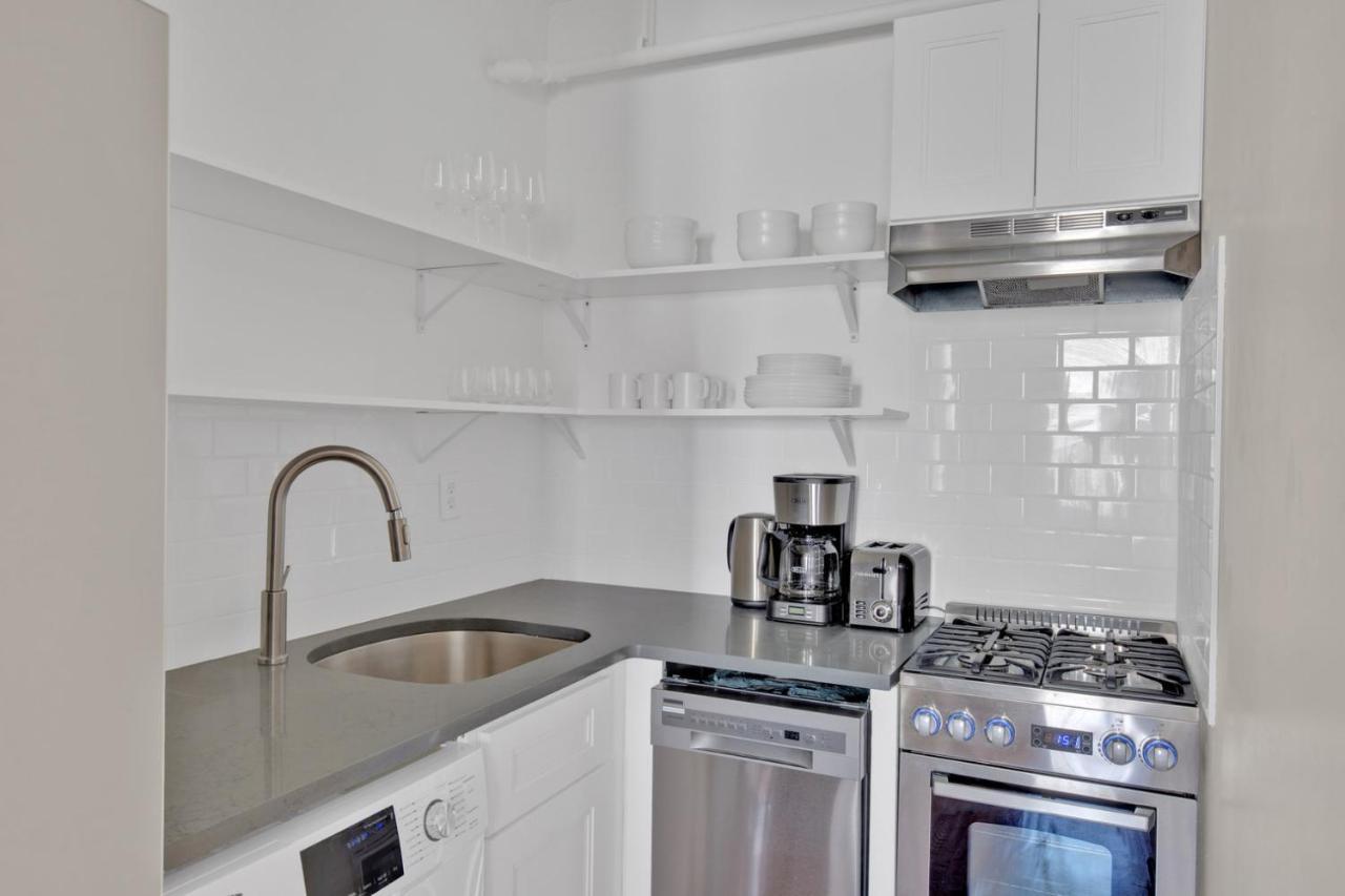 Williamsburg 1br W Wd Nr Domino Park Nyc-968 * New York