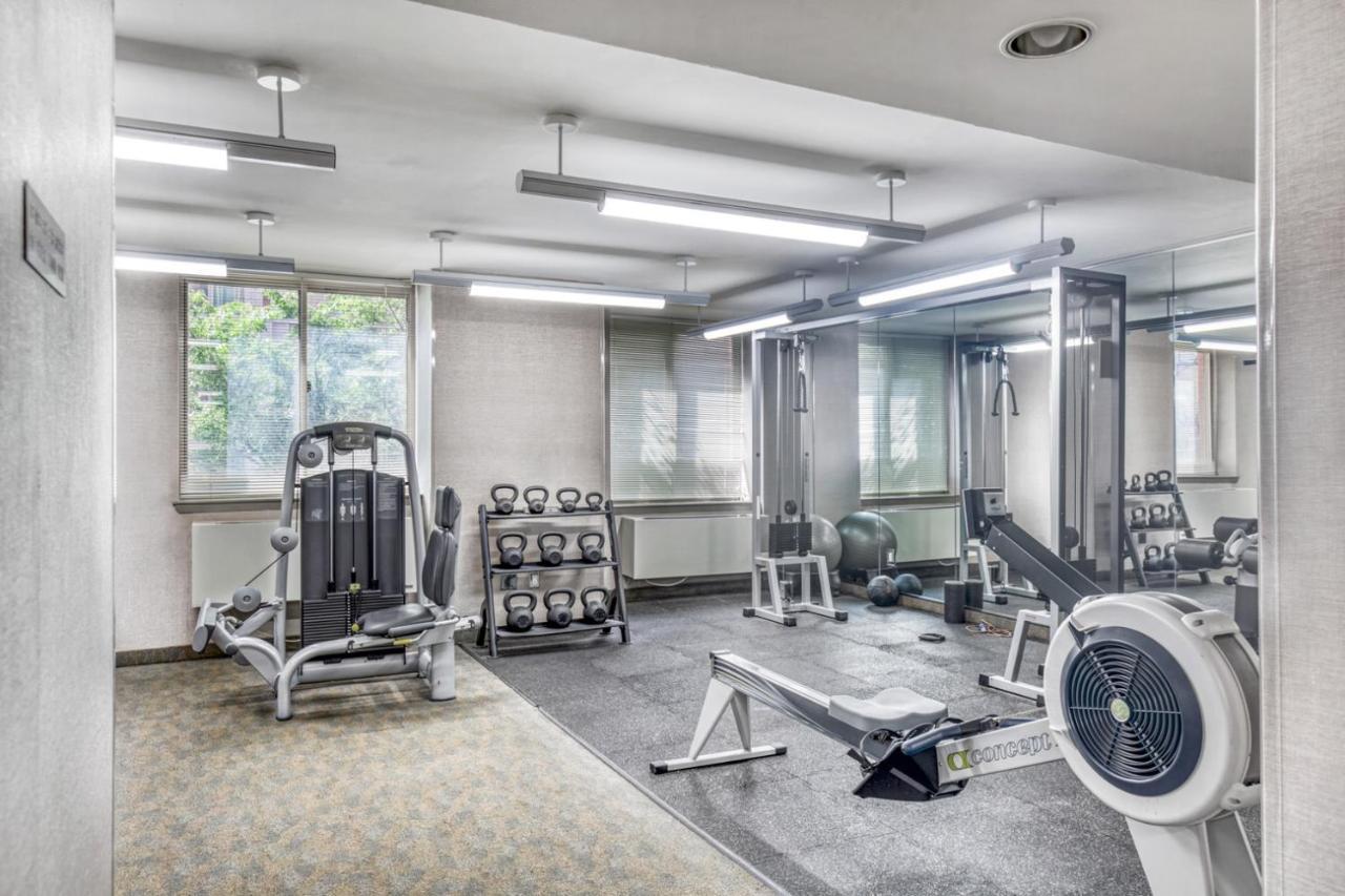 Apartment Ues W Dm Elevator Gym Nr Park Nyc-920 New York